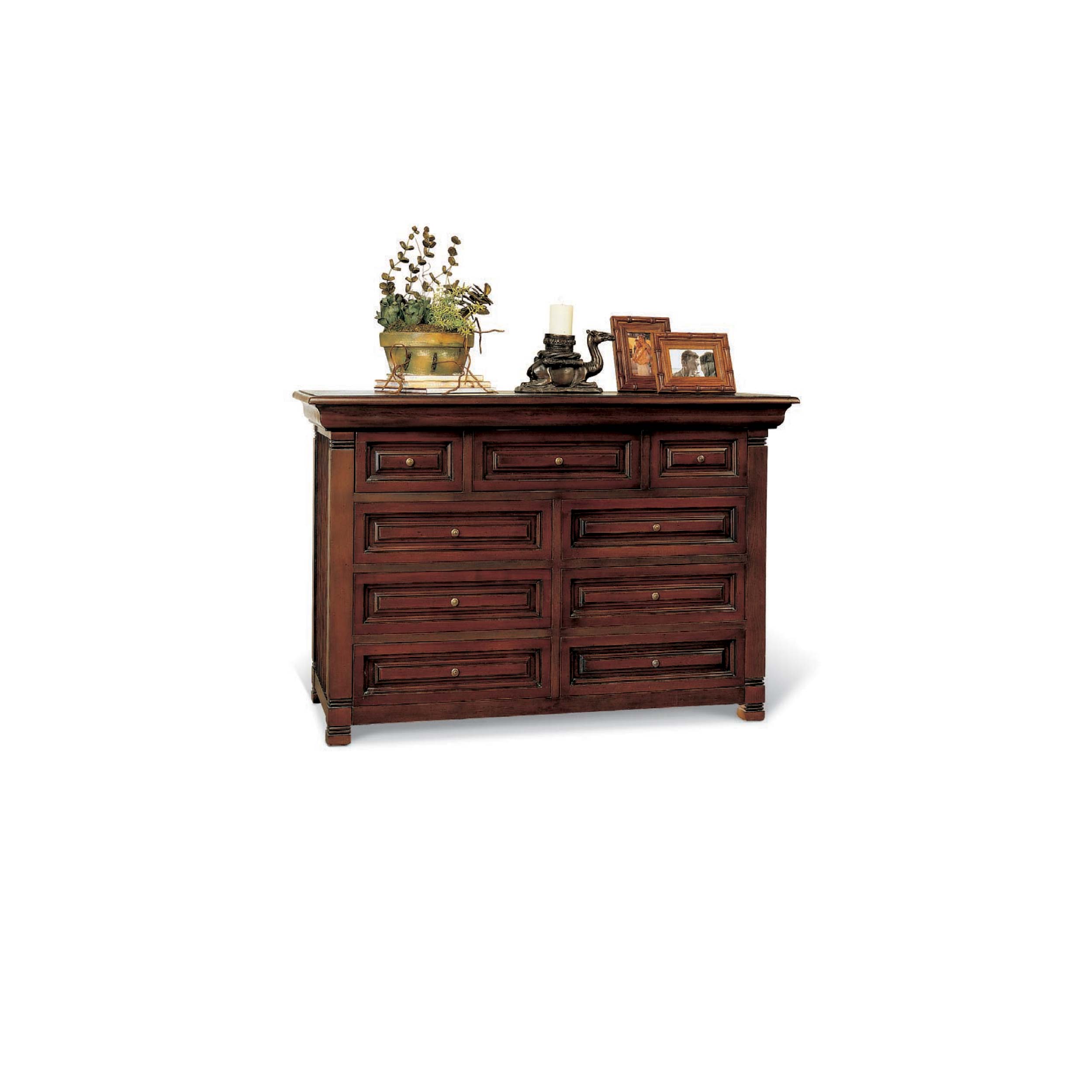 Lisette Chest