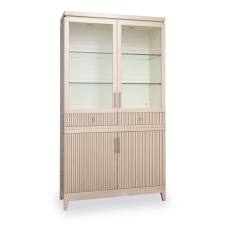 Claudette Armoire